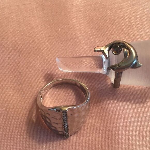Two Silvertone Rings  - Picture 2 of 3